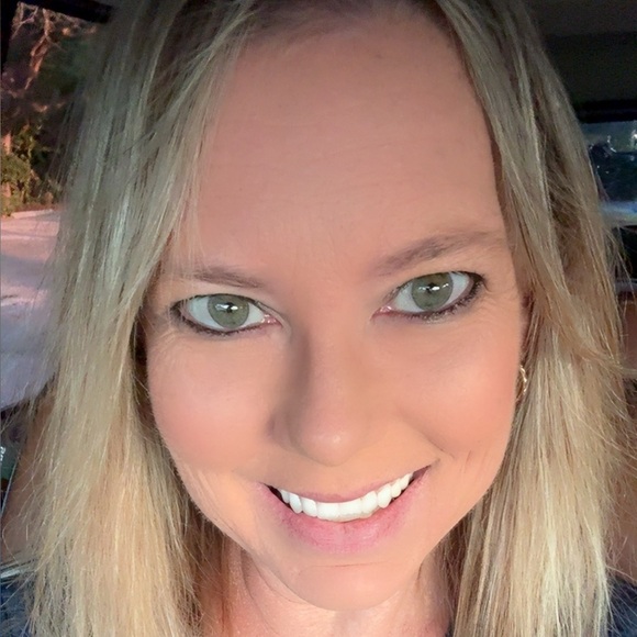 Meet your Posher, Sheri - Picture 1 of 5